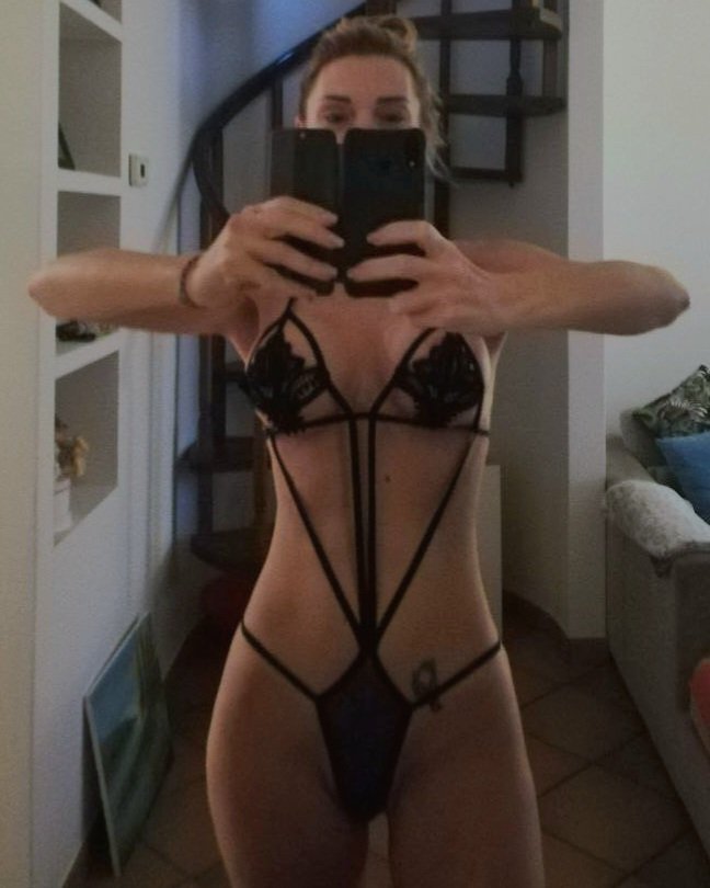 Italian Miriam C reposted by her hubby request #16XOL8UM