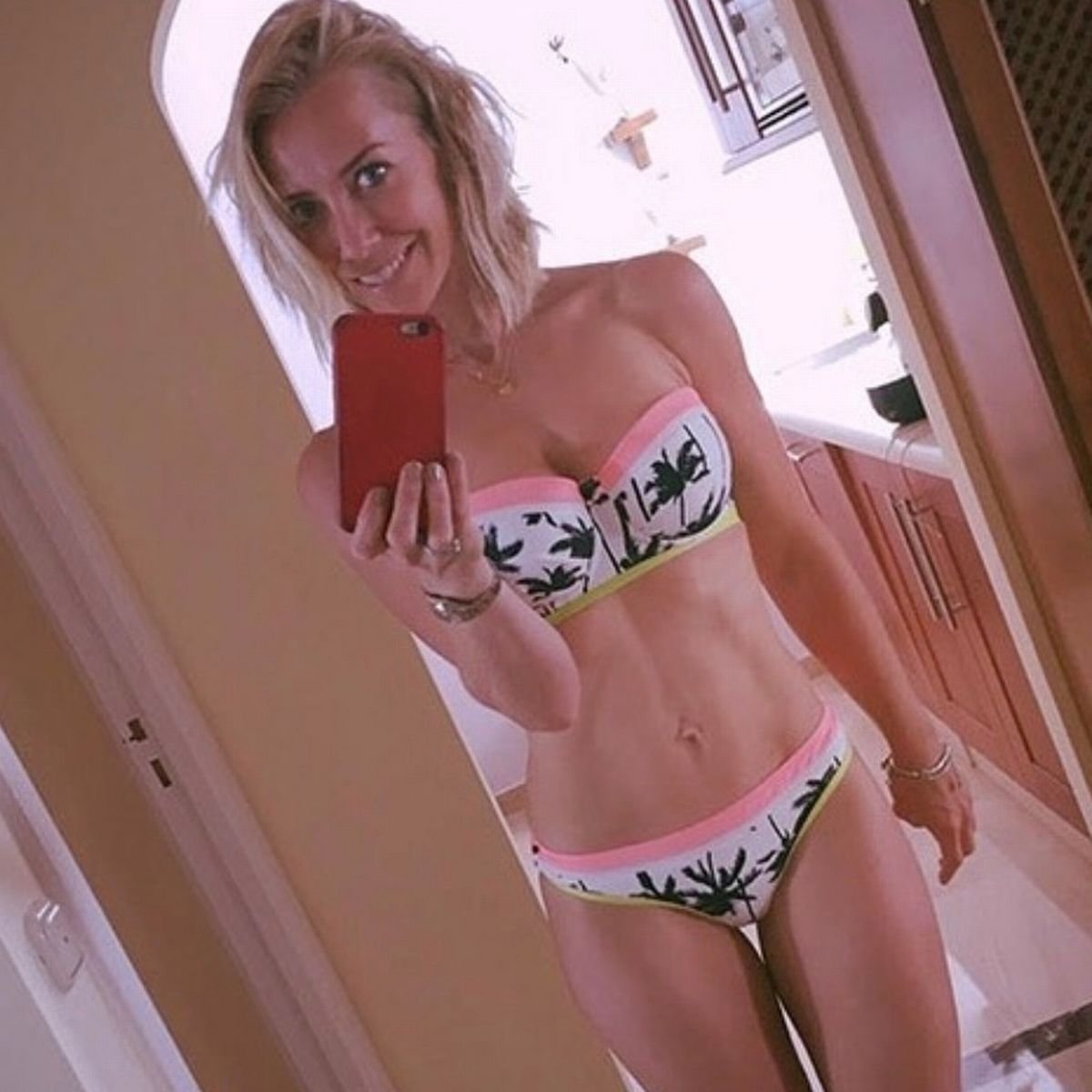 Wank Worthy MILFs 5 π―π₯π³βπ¦π¦ #PS20u4cq