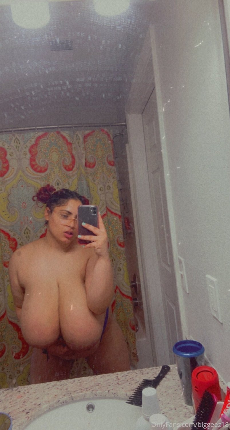 Huge Lopsided Tits #VBAPPYgq